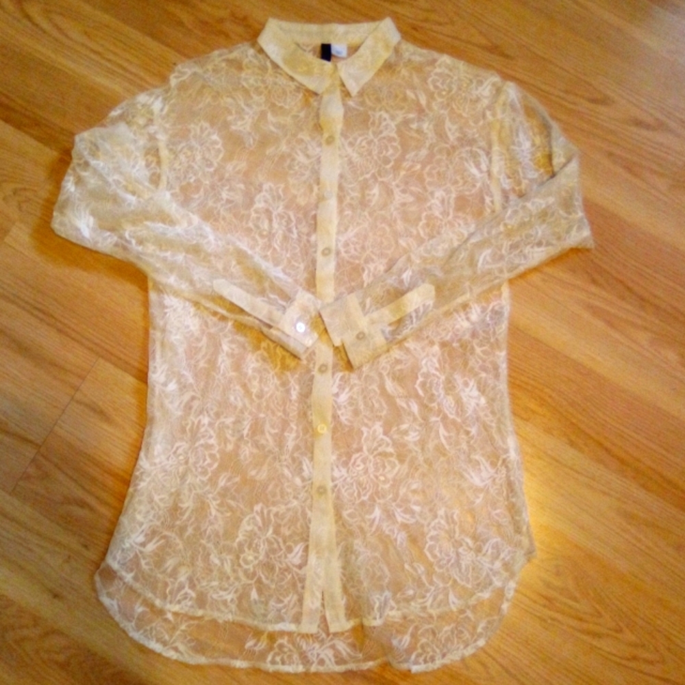 H&M lace shirt